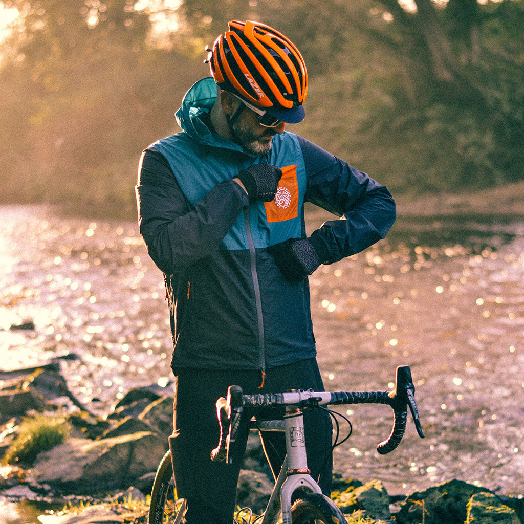 Santini Trek-Segafredo Men's Team Packable Waterproof Cycling Jacket - Cycle  Alaska